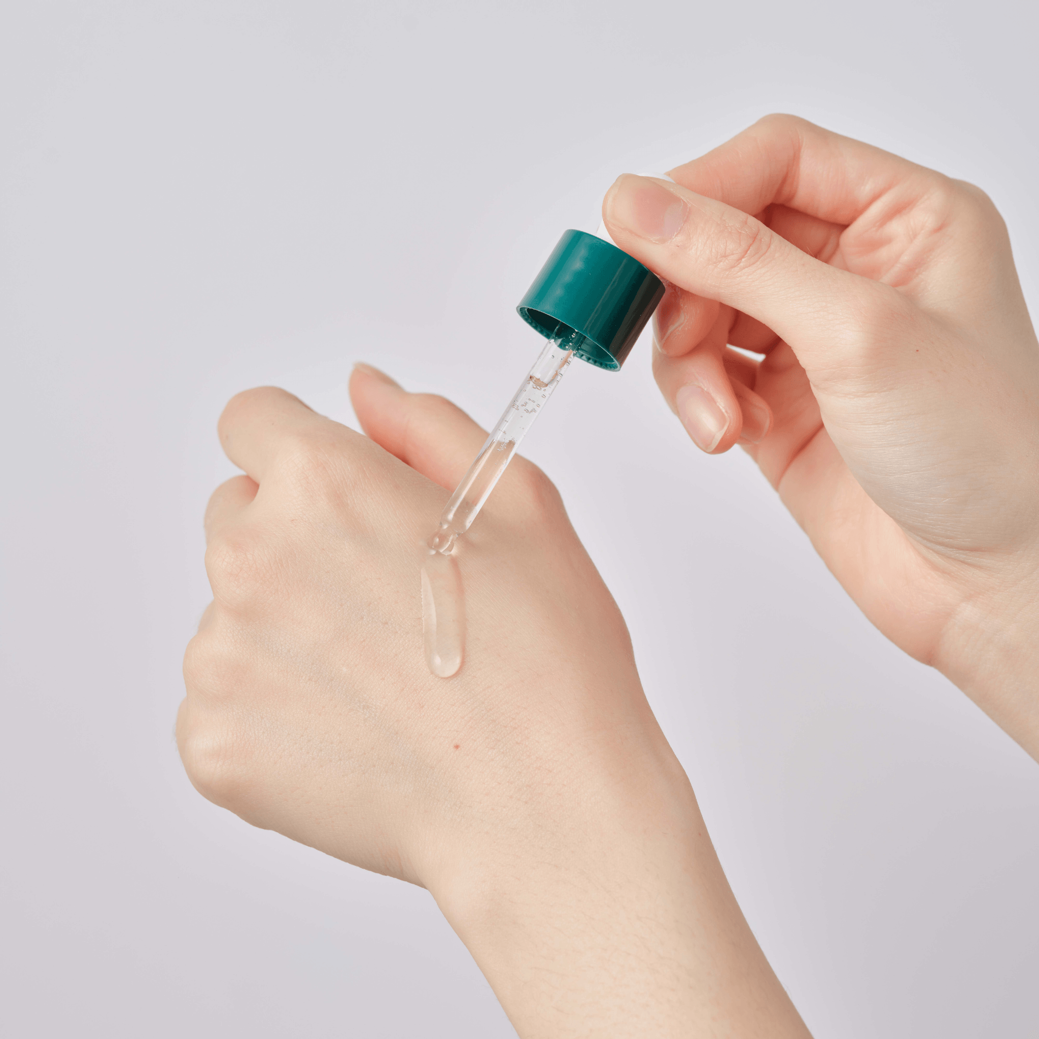 Round Lab Pine Calming Cica Ampoule 50ml - Korean